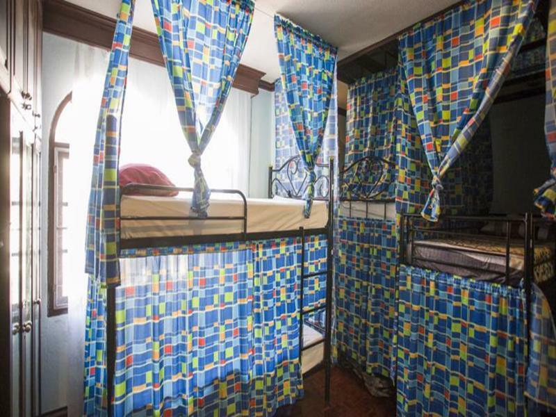 Mad Cow Hostel Bangkok Esterno foto