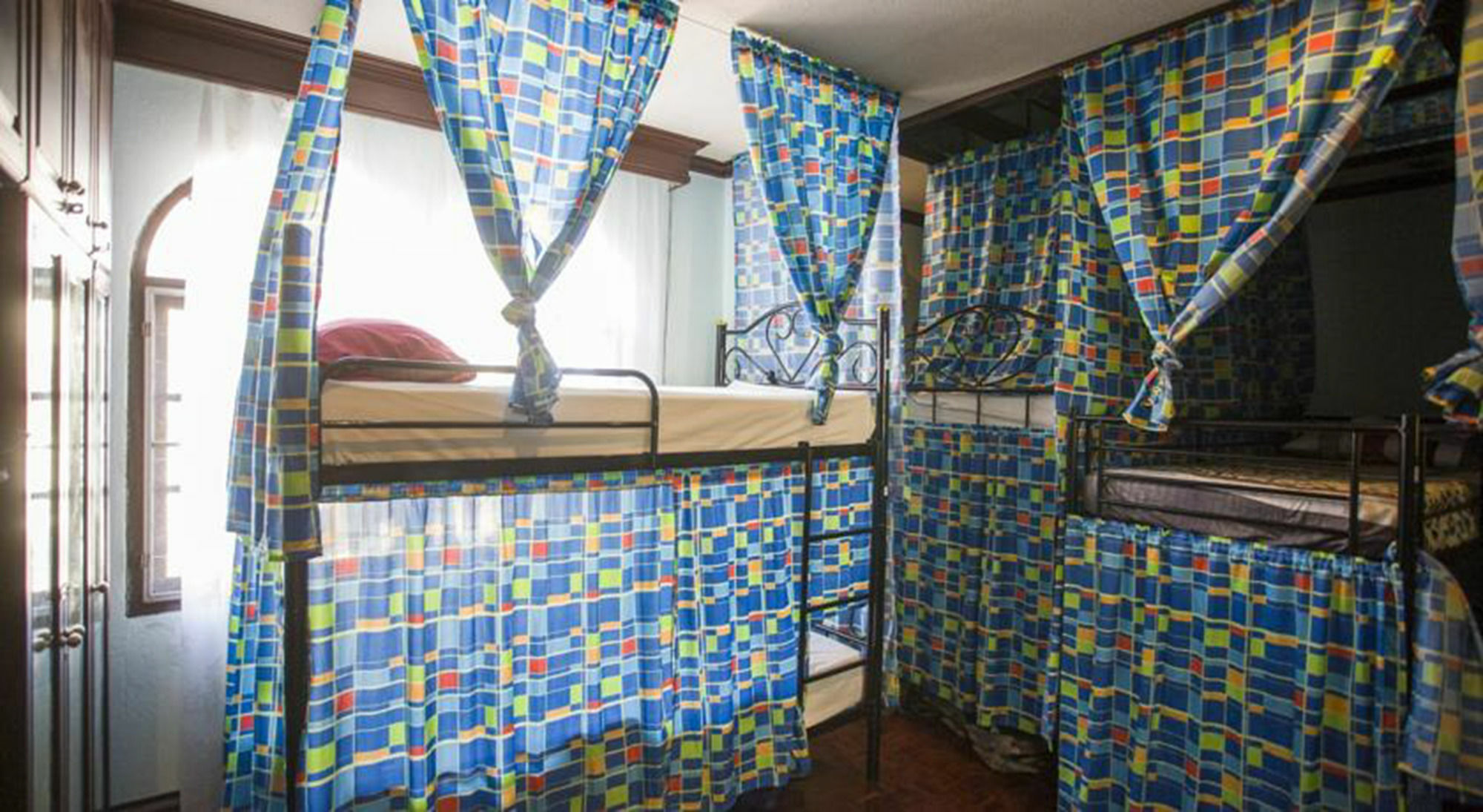 Mad Cow Hostel Bangkok Esterno foto